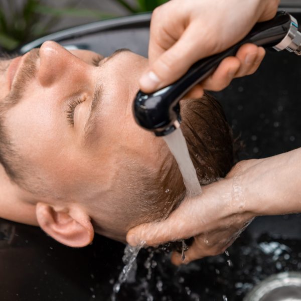barber kielce mycie włosów w barbershopie pielęgnacja